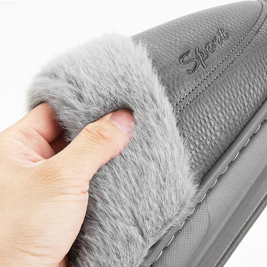 PANTOUFLES EN PEAU DE CUIR
