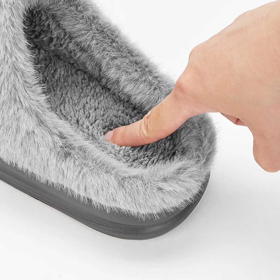 PANTOUFLES EN PEAU DE CUIR