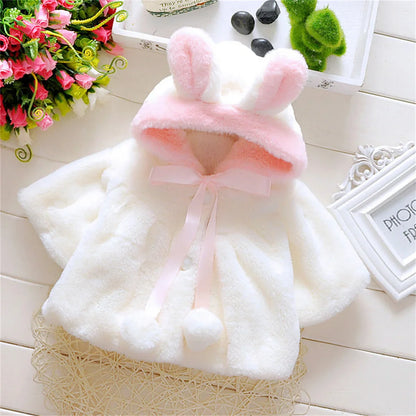 Veste d'hiver pour bébé fille, douce et mignonne, chaude, à capuche, oreilles de lapin, pull en laine, vêtements minimalistes pour enfants de 0 à 3 ans